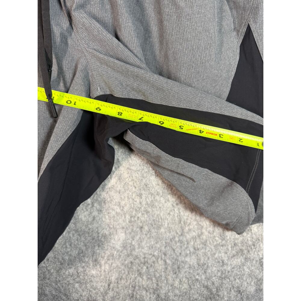 Lululemon Namaste At The Beach Mens Large 9" Gray Black Lined Athletic Shorts - Picture 8 of 8